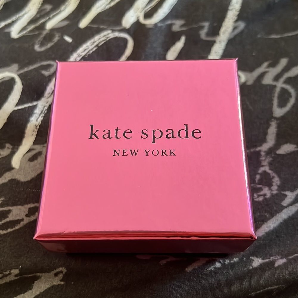 New KATE SPADE Spell It Out Heart Stud Earrings pink - Picture 7 of 8